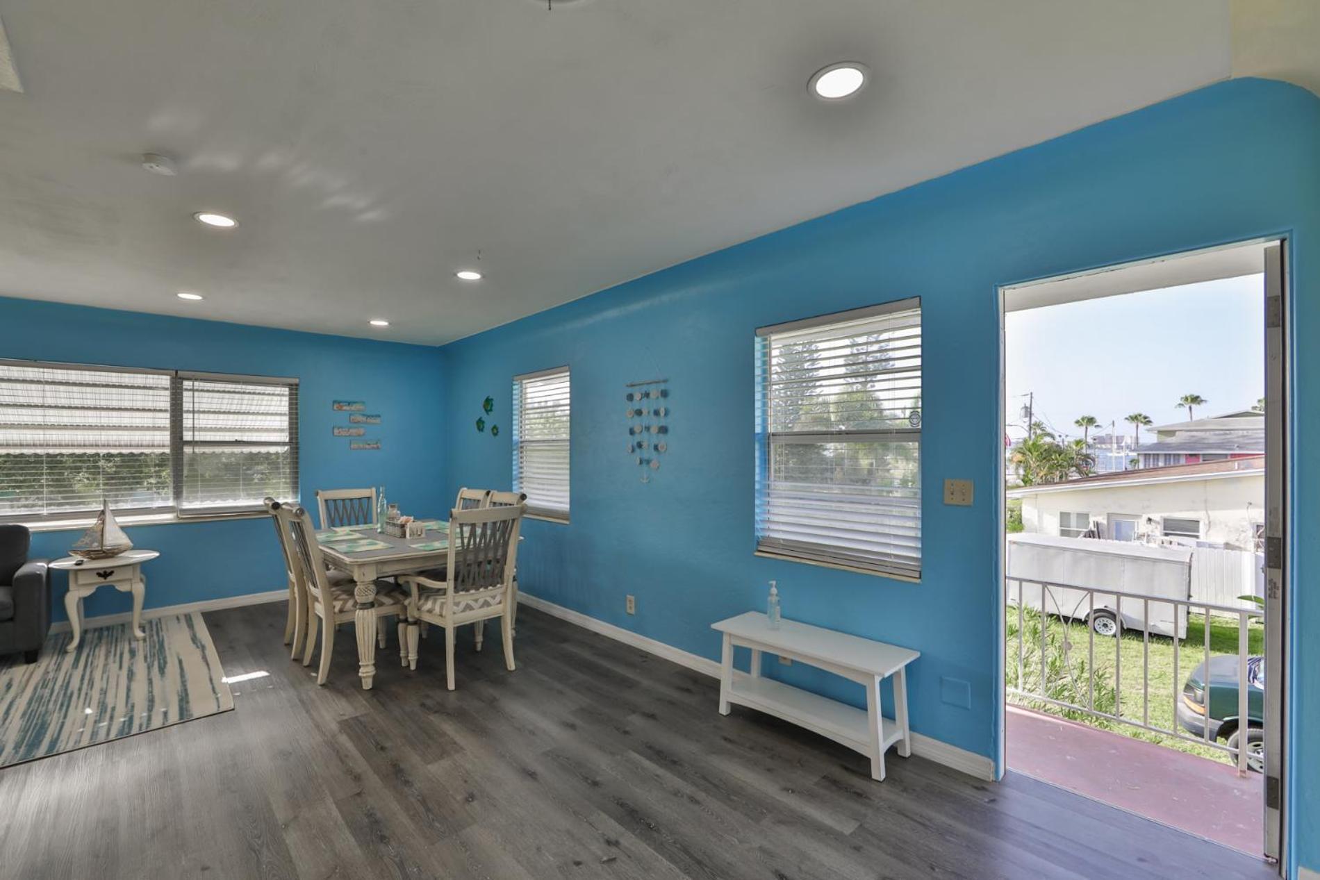 Lovely Vacation Home 1 Block From Beach & Downtown Gulfport St. Petersburg Exteriör bild